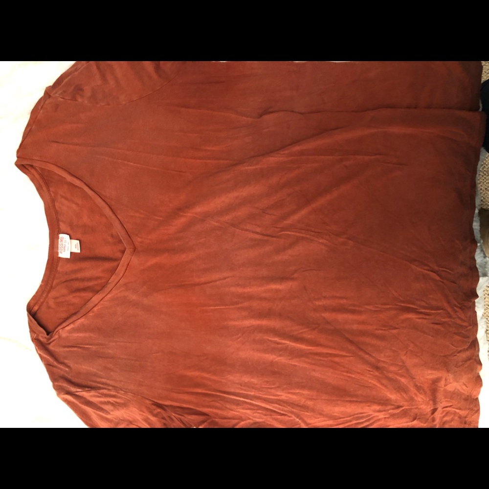 Burnt orange tee